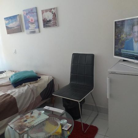 A.B.C Simple Rooms Garges-lès-Gonesse Extérieur photo
